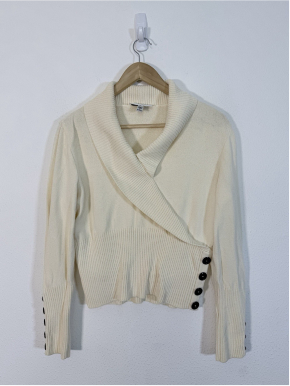 St. John Collection Shawl Collar Wool Sweater M Pullover Quiet Luxury Old Money